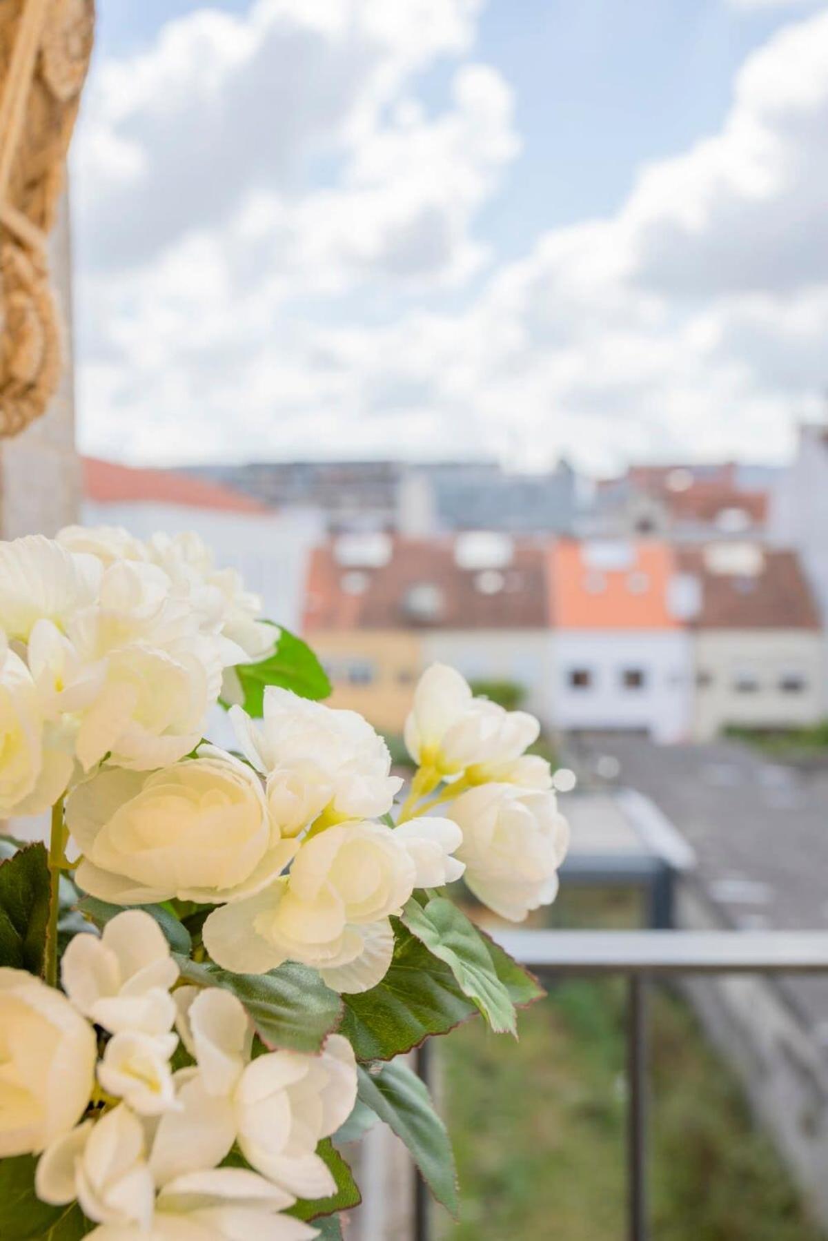 Liiiving In Porto - Downtown Balcony Studio Eksteriør billede